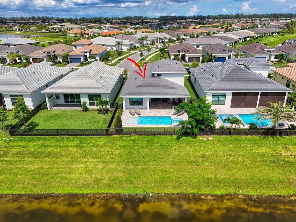 CRESSWIND PALM BEACH - Residential