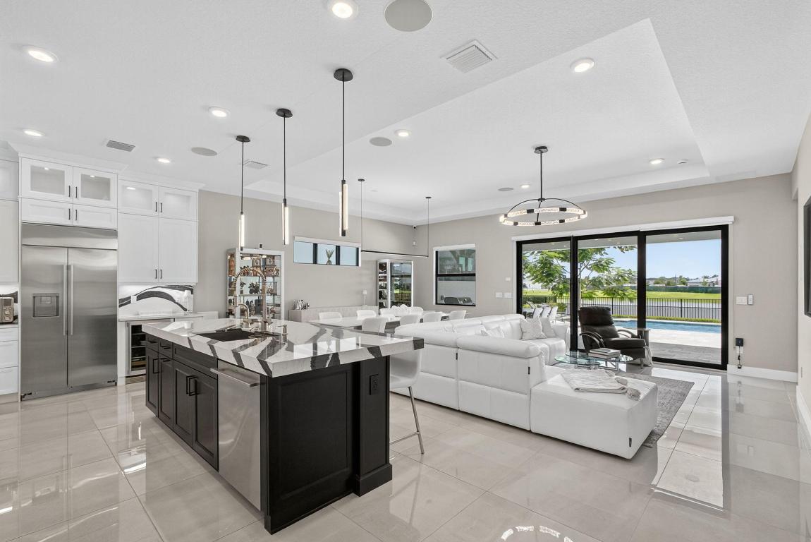 CRESSWIND PALM BEACH - Residential