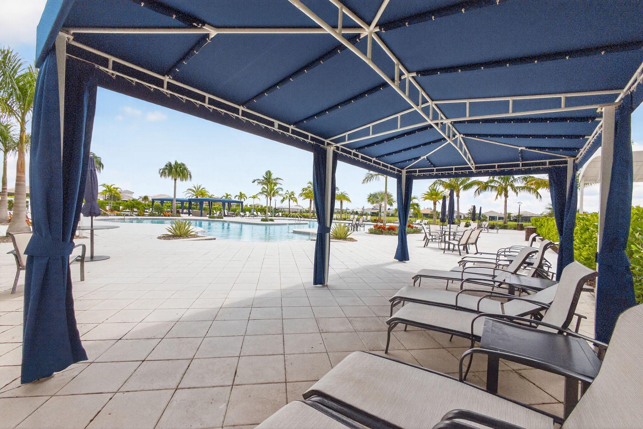 CRESSWIND PALM BEACH - Residential