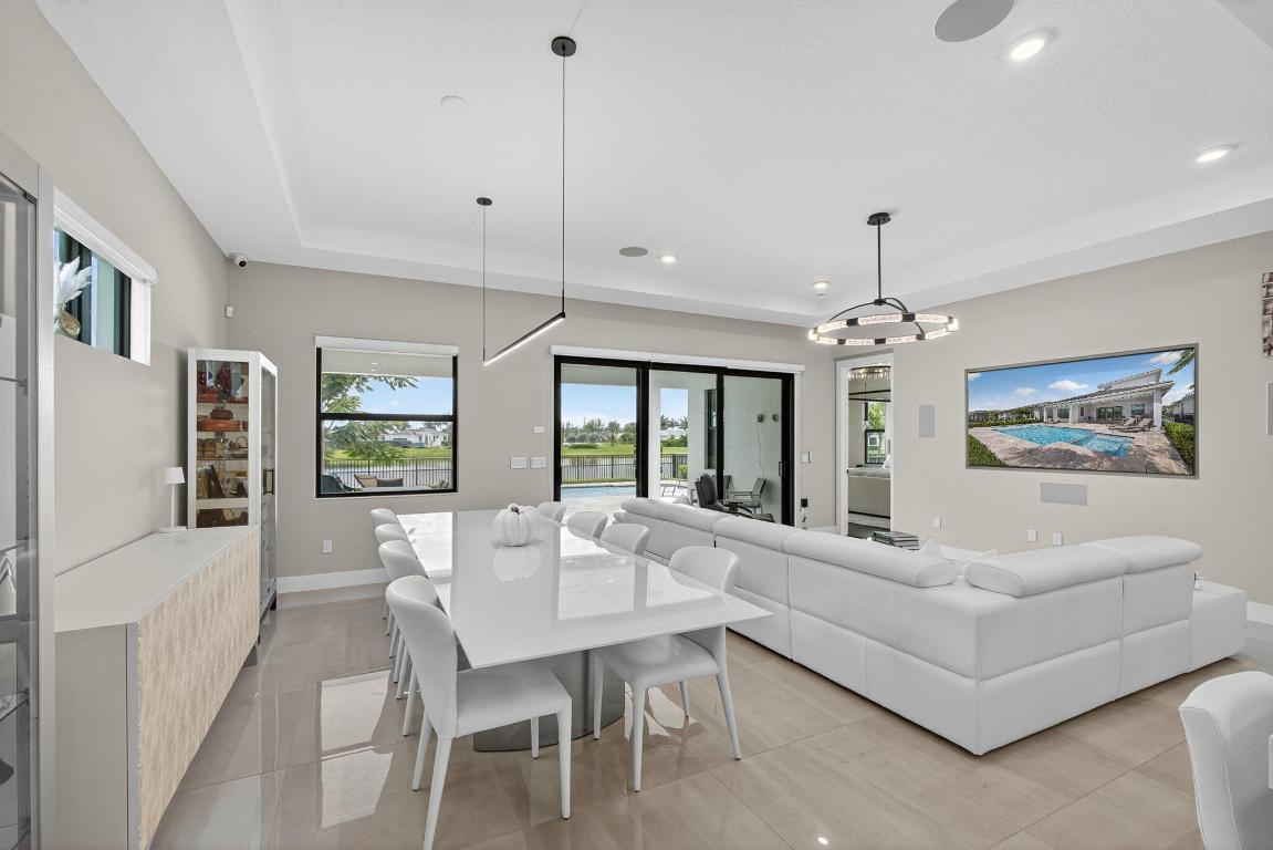 CRESSWIND PALM BEACH - Residential