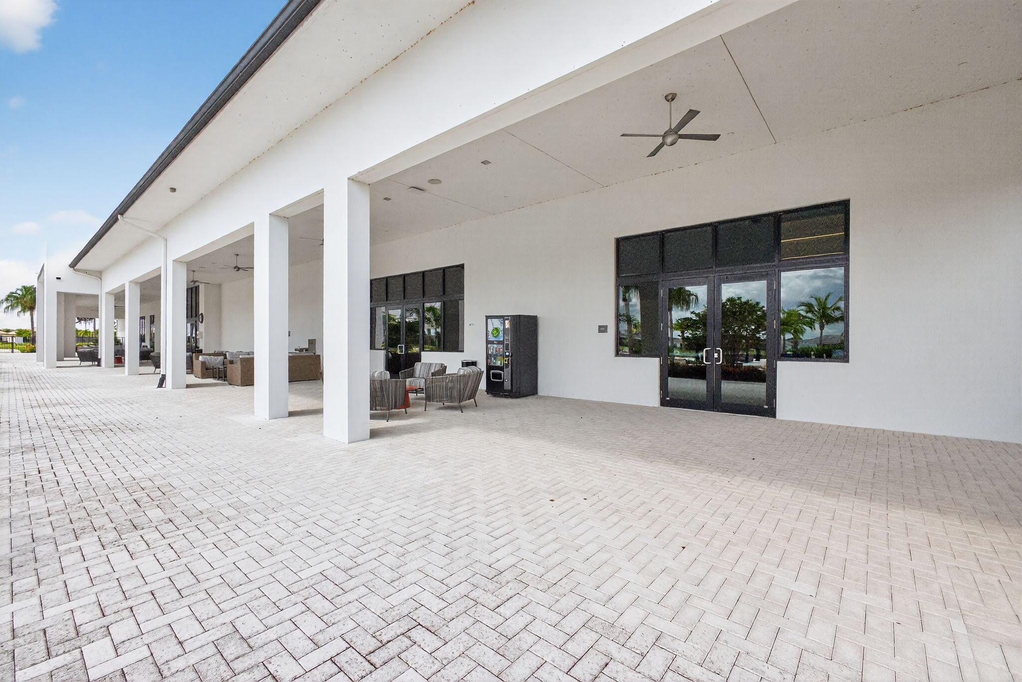 CRESSWIND PALM BEACH - Residential