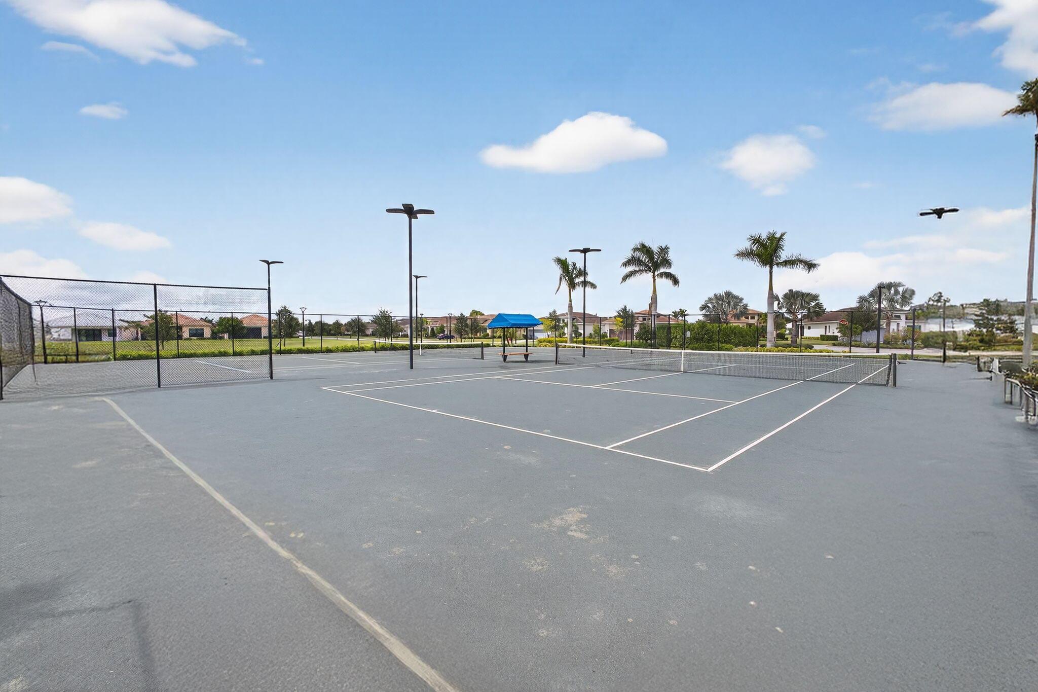 CRESSWIND PALM BEACH - Residential