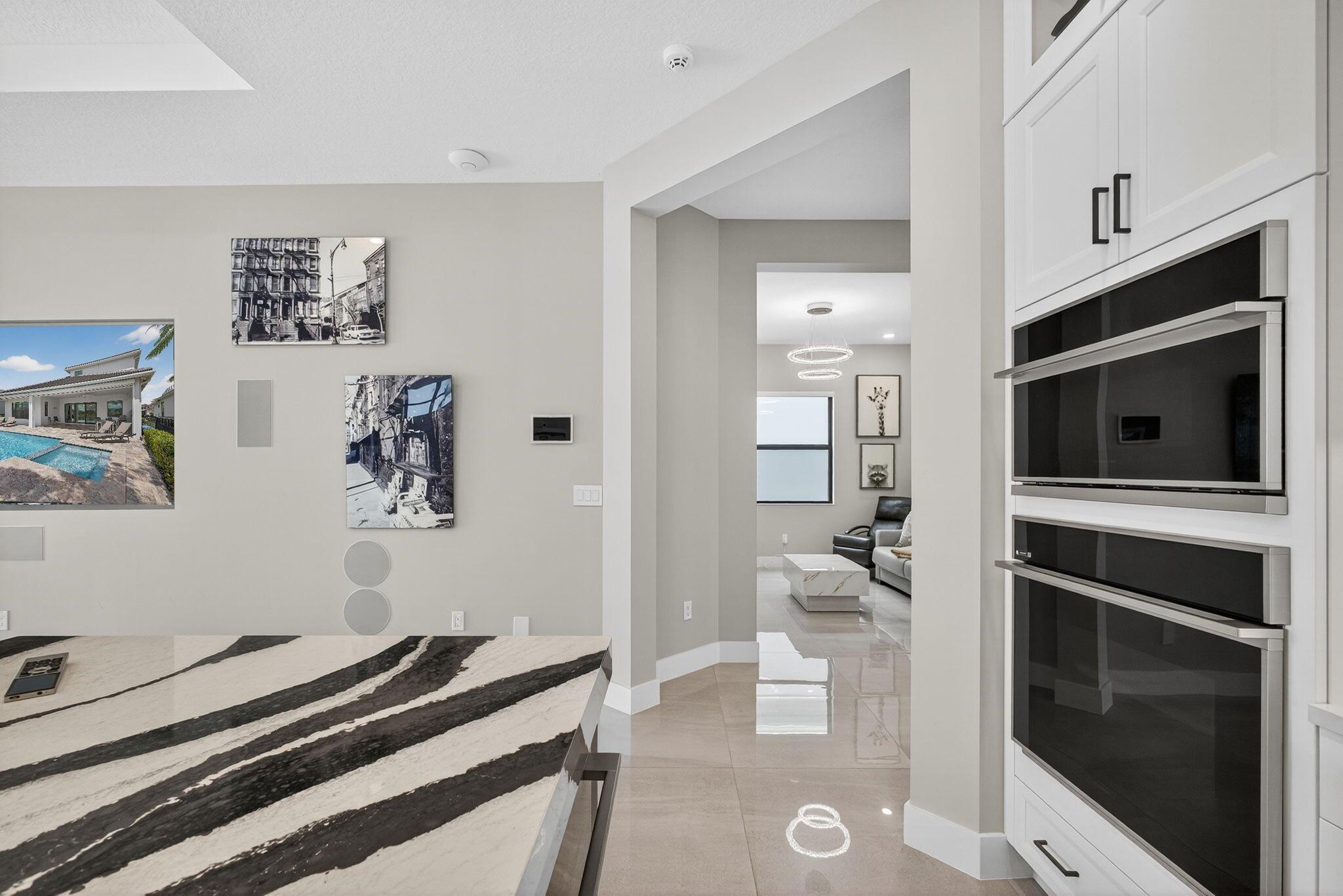 CRESSWIND PALM BEACH - Residential