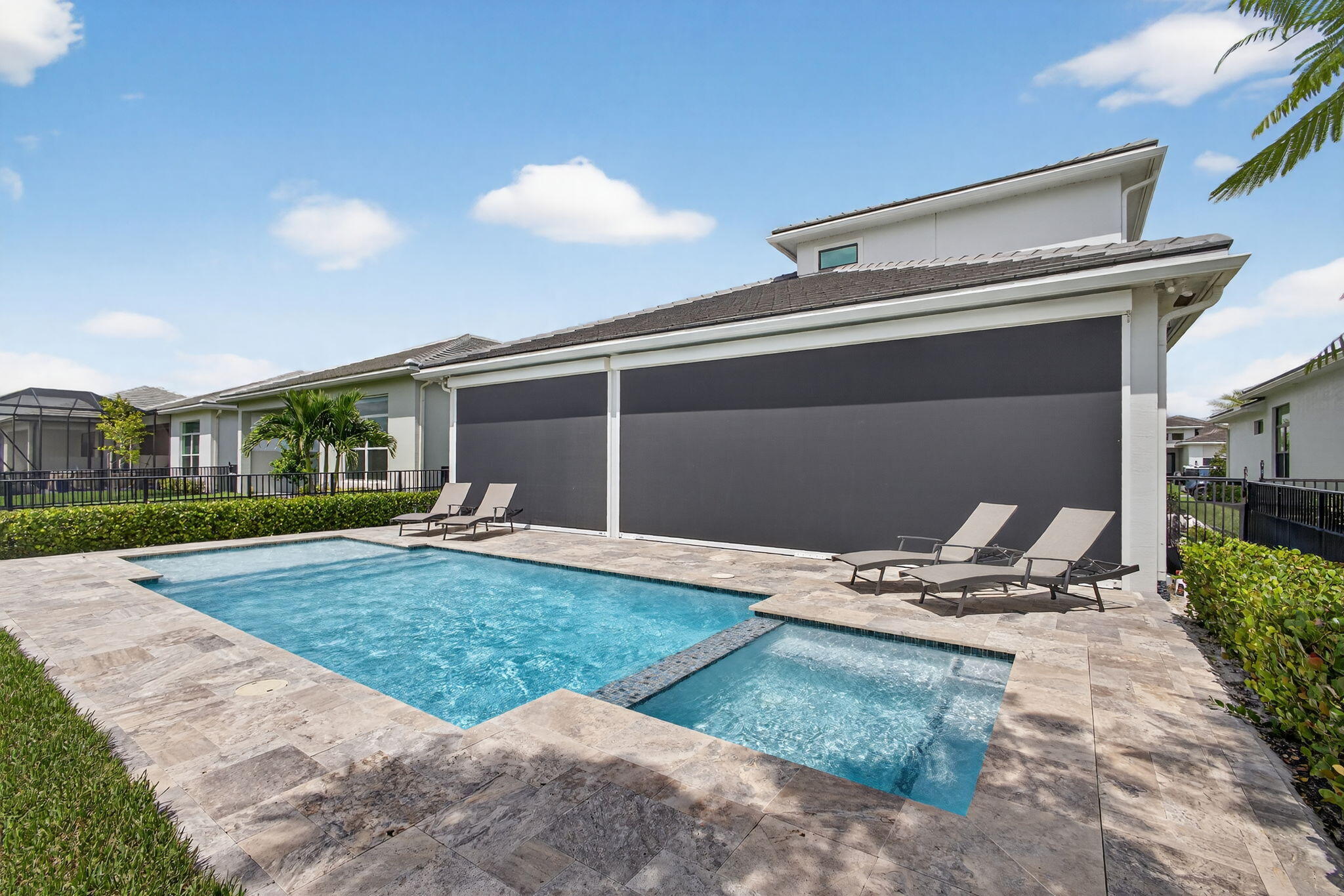 CRESSWIND PALM BEACH - Residential