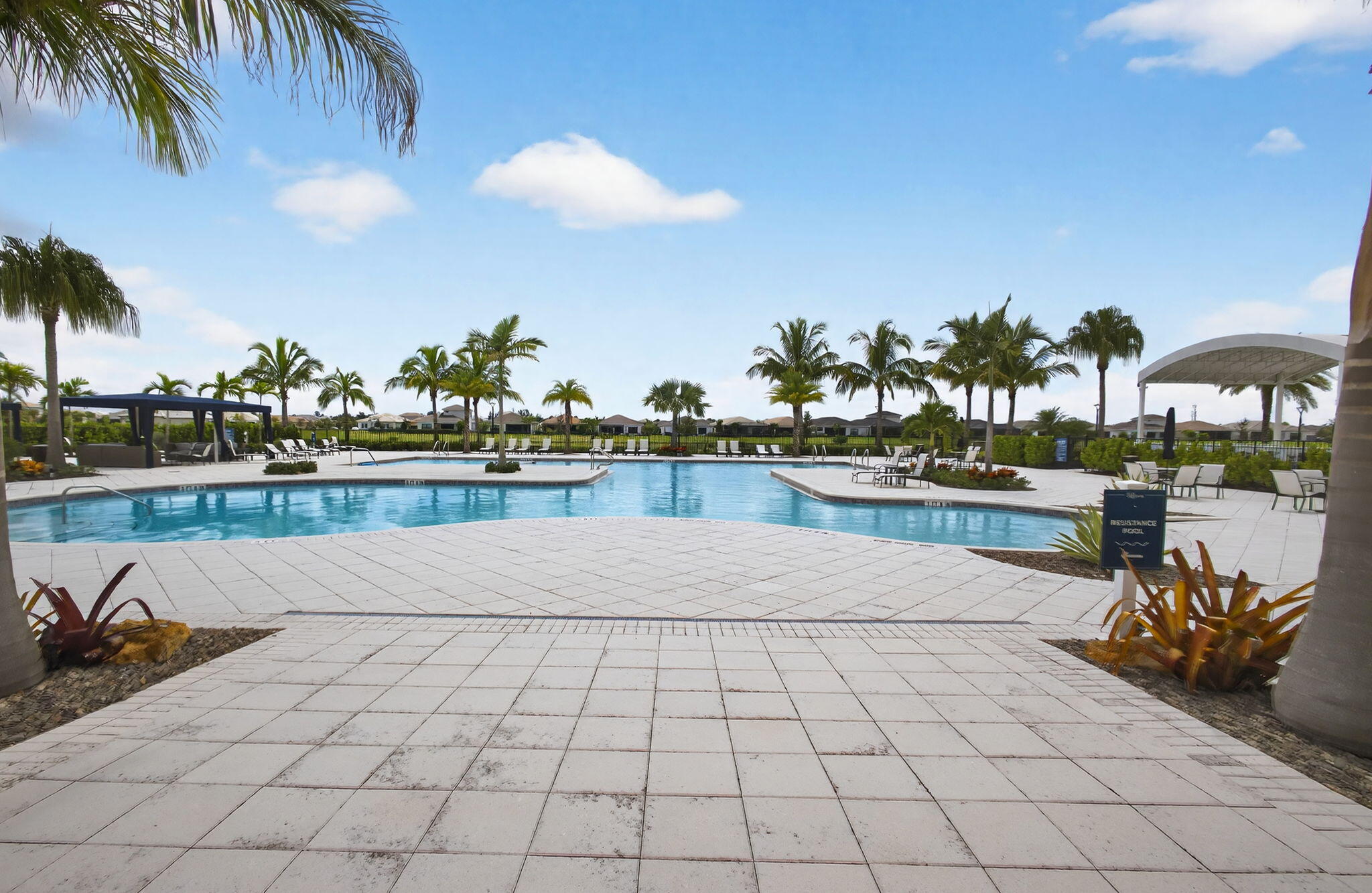 CRESSWIND PALM BEACH - Residential