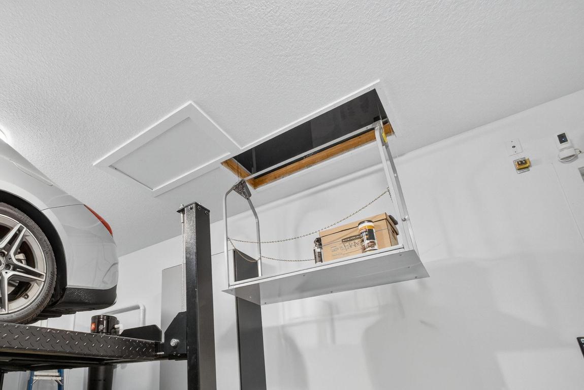 CRESSWIND PALM BEACH - Residential