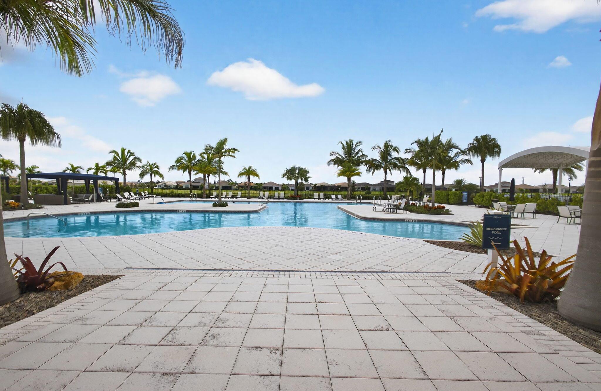 CRESSWIND PALM BEACH - Residential