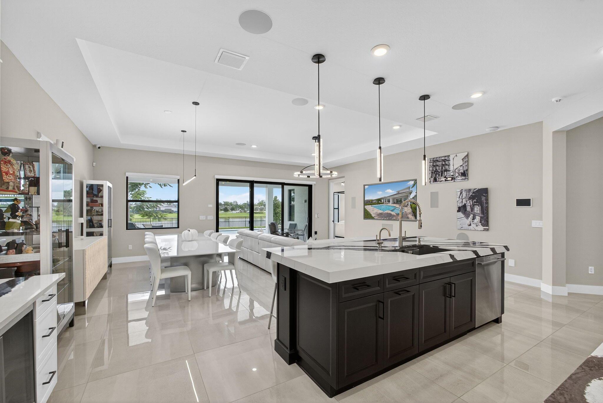 CRESSWIND PALM BEACH - Residential