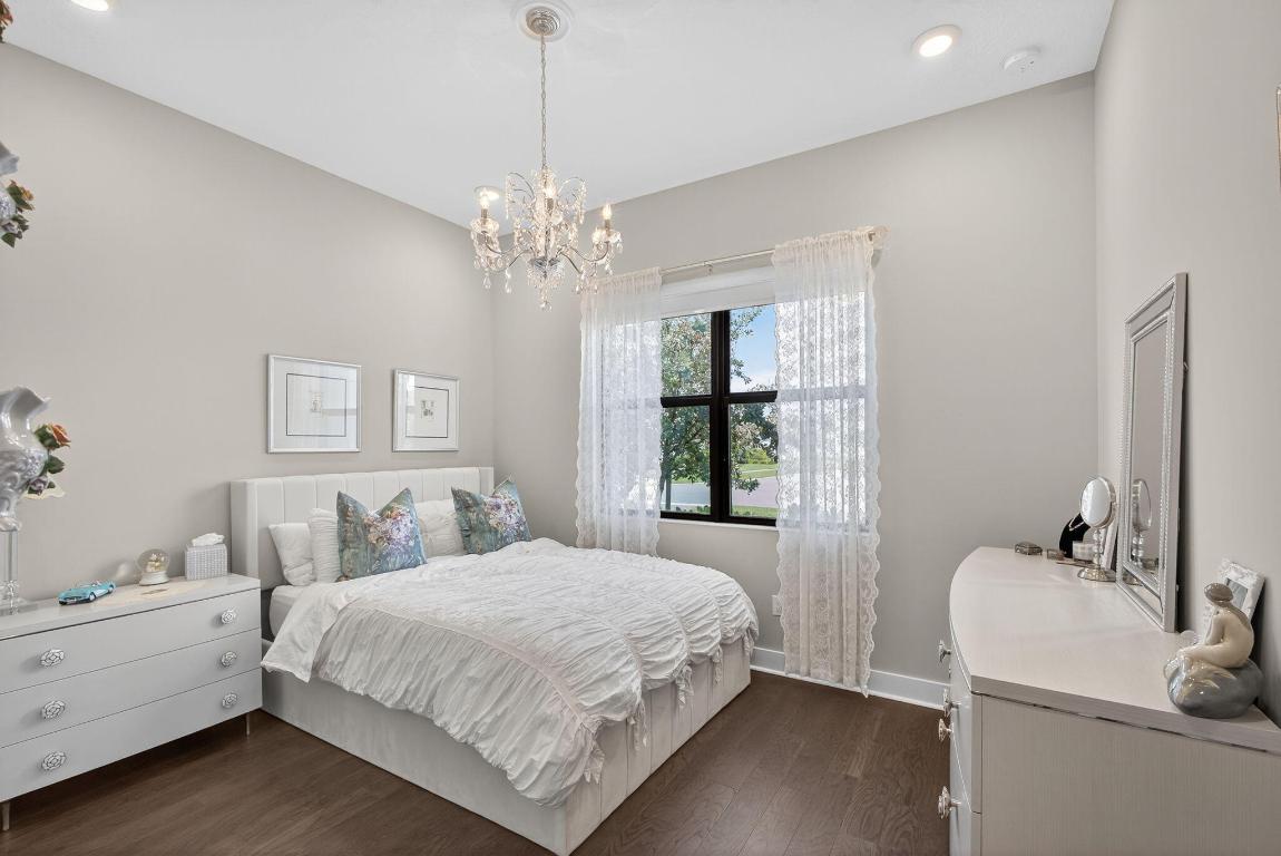 CRESSWIND PALM BEACH - Residential