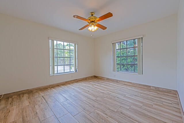 IMPERIAL POINT COLONNADES CONDO - Residential