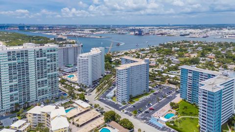 Tiny photo for 1920 S Ocean Drive #1009, Fort Lauderdale, FL 33316 (MLS # B26028760)
