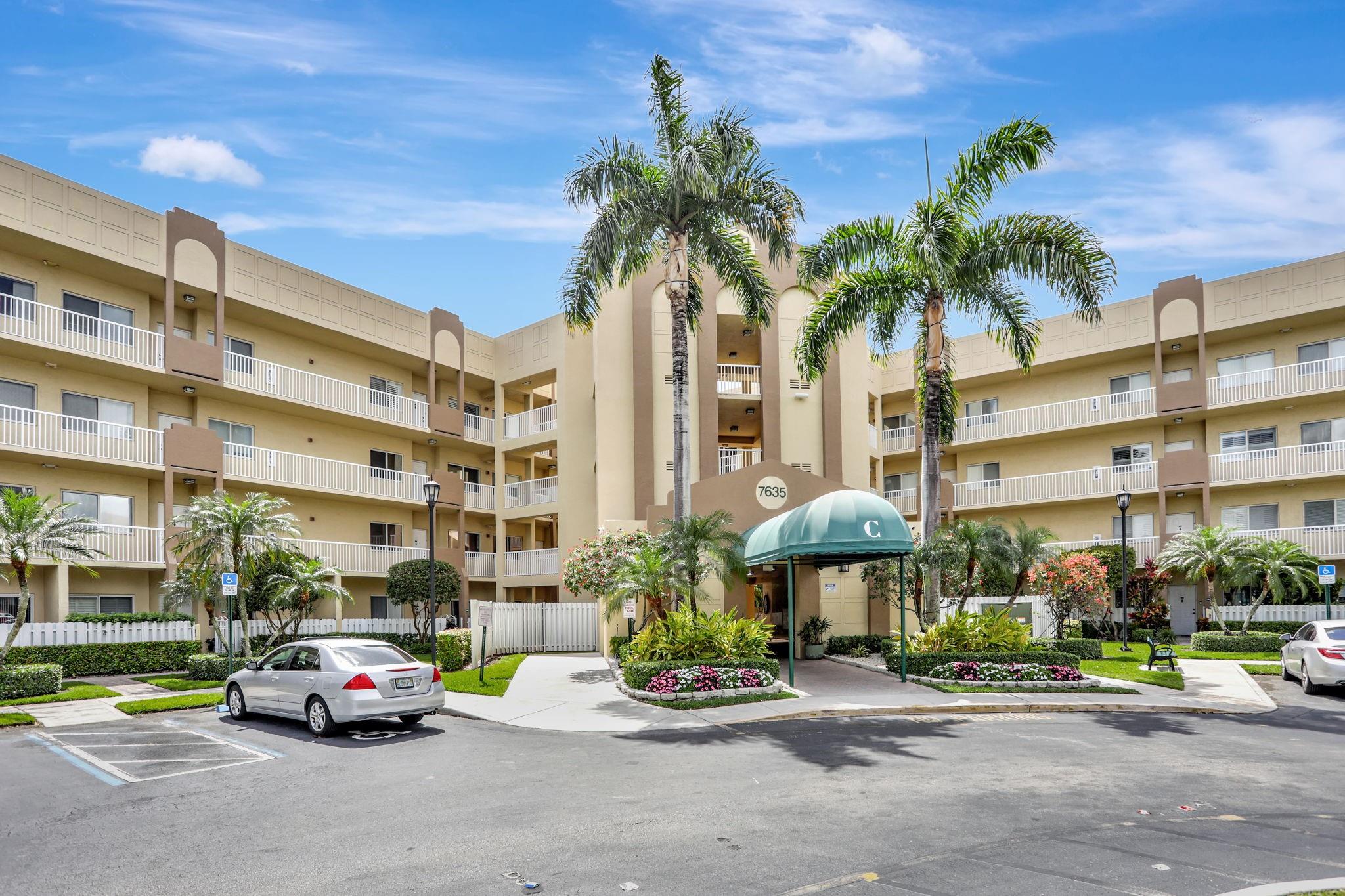 RARE 1st floor 2/2 in the desirable Southampton in 55+ Kings Point. Park outside of your front door & walk into your private front patio/garden with its own storage unit. Spacious granite kitchen, neutral & plank tile flooring throughout, newer washer & dryer, generously sized walk-in closets & impact windows. Upgraded water heater and A/C, Master Bath upgraded with glass enclosure and Carrera marble vanity top. Relax on the back porch overlooking the picturesque lake. 24/7 manned guard gated, 55+ community that has it all - clubhouse, fitness center, tennis, pickleball, pools, theater, transportation & more. Only 1st FL can have 1 pet under 25lbs. Information is deemed reliable but not guaranteed. All info & measurements to be verified independently by Buyers and/or their representative.