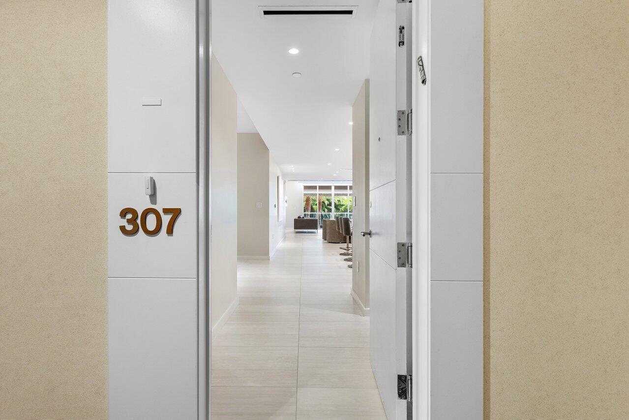 200 SE Mizner Boulevard 307