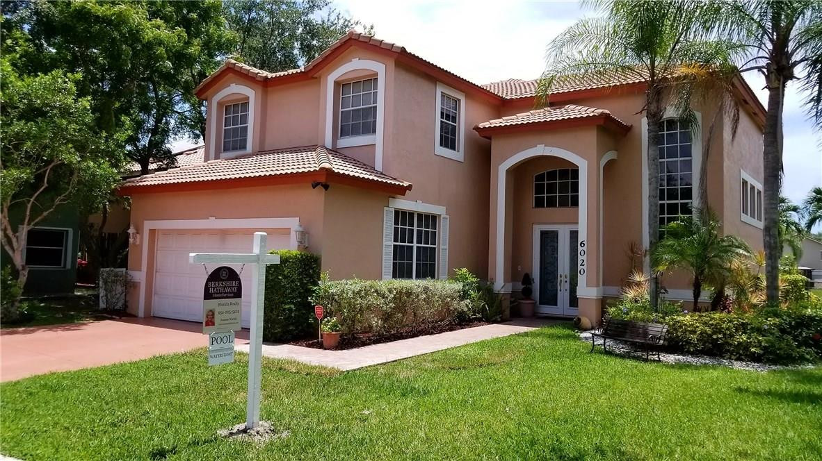 Countrys Point 119-29 B - Residential