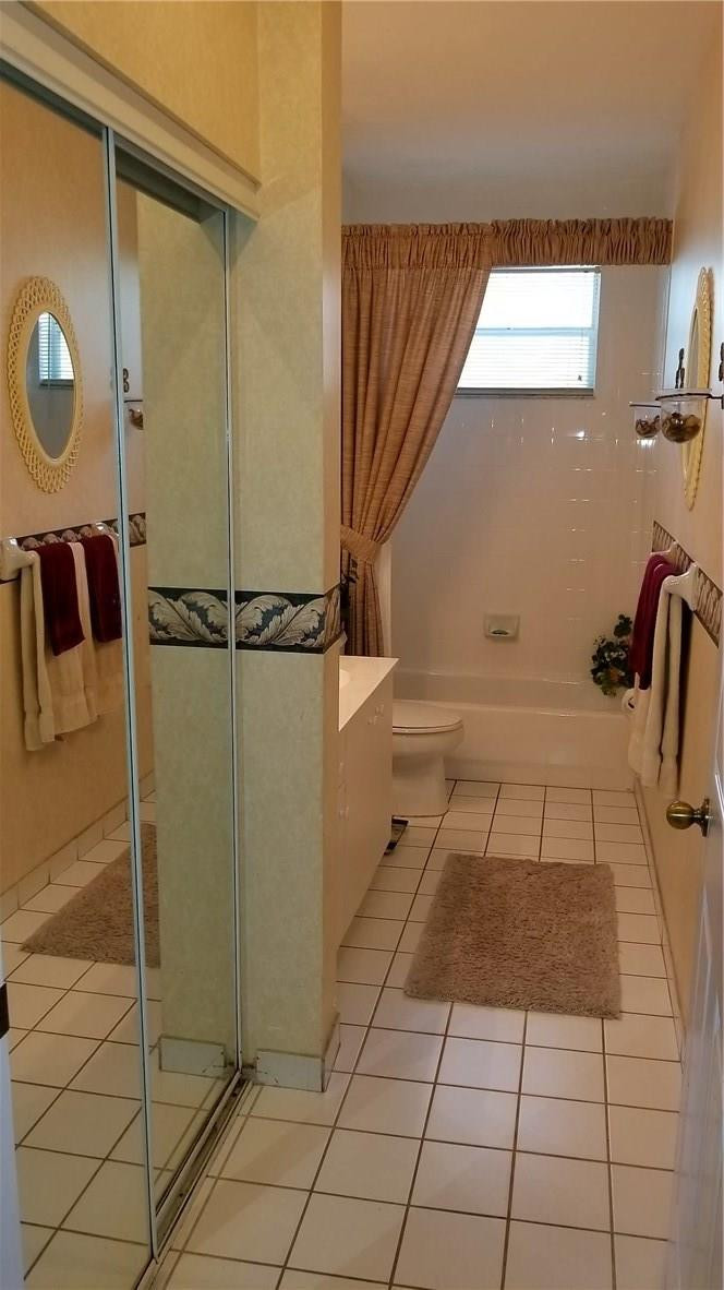 Countrys Point 119-29 B - Residential