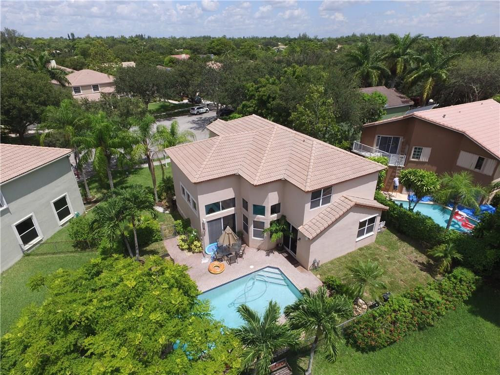 Countrys Point 119-29 B - Residential