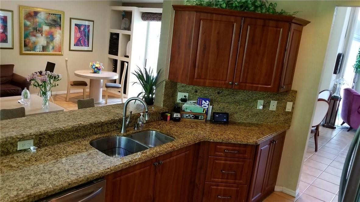 Countrys Point 119-29 B - Residential