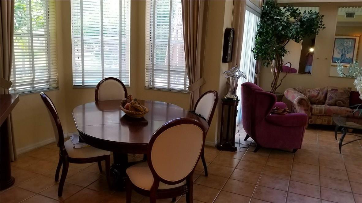 Countrys Point 119-29 B - Residential