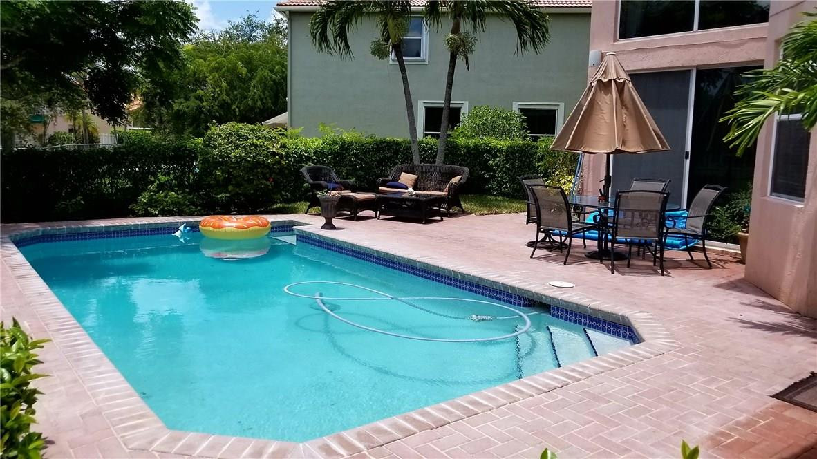 Countrys Point 119-29 B - Residential
