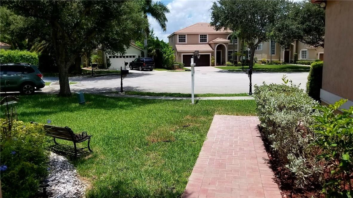 Countrys Point 119-29 B - Residential