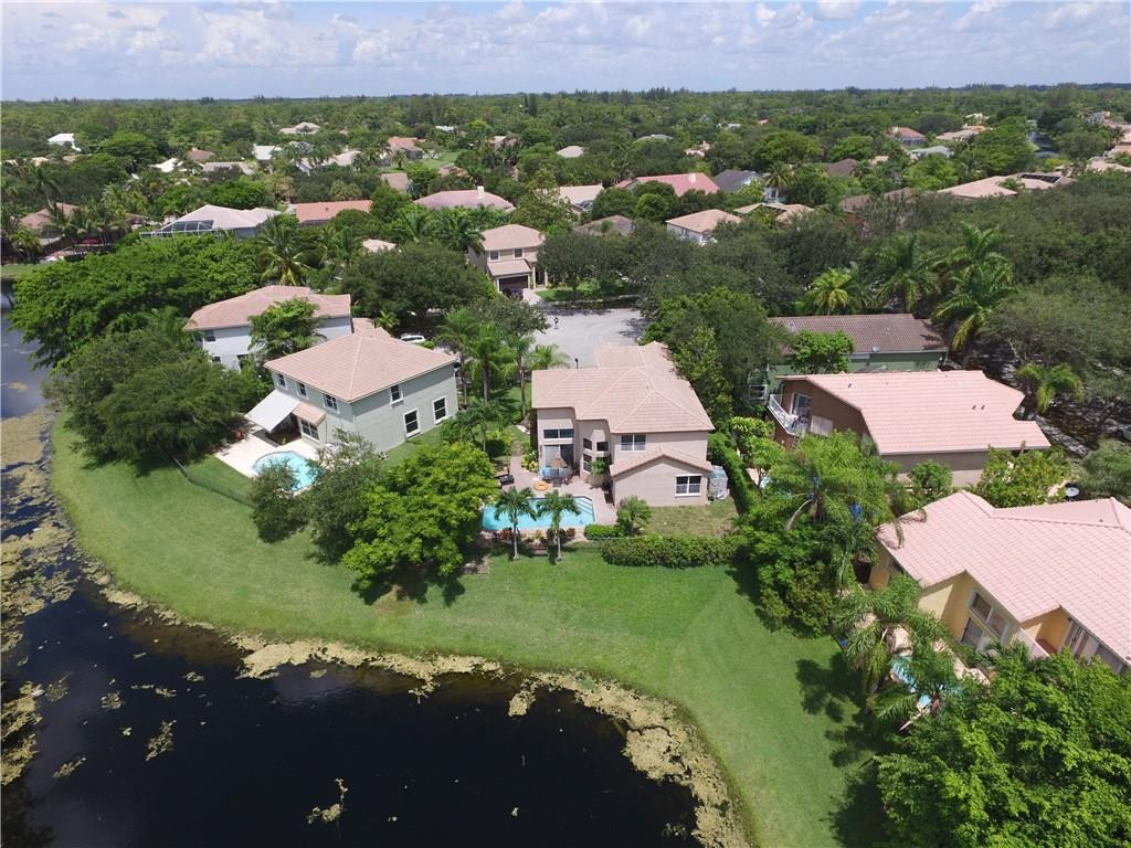 Countrys Point 119-29 B - Residential