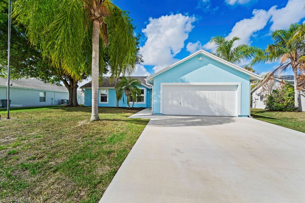 Photo of 243 SW Aubudon Avenue, Port Saint Lucie, FL 34984 (MLS # B26009937)