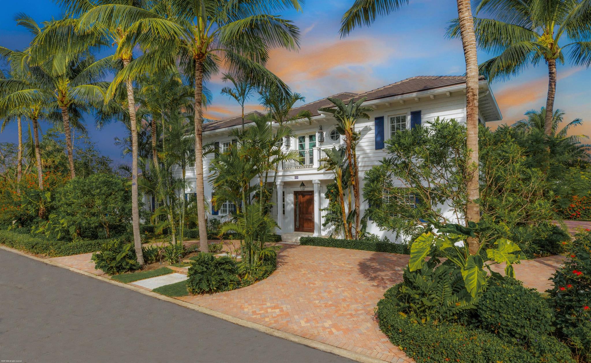 RUSSLYN EXTENSION - Residential