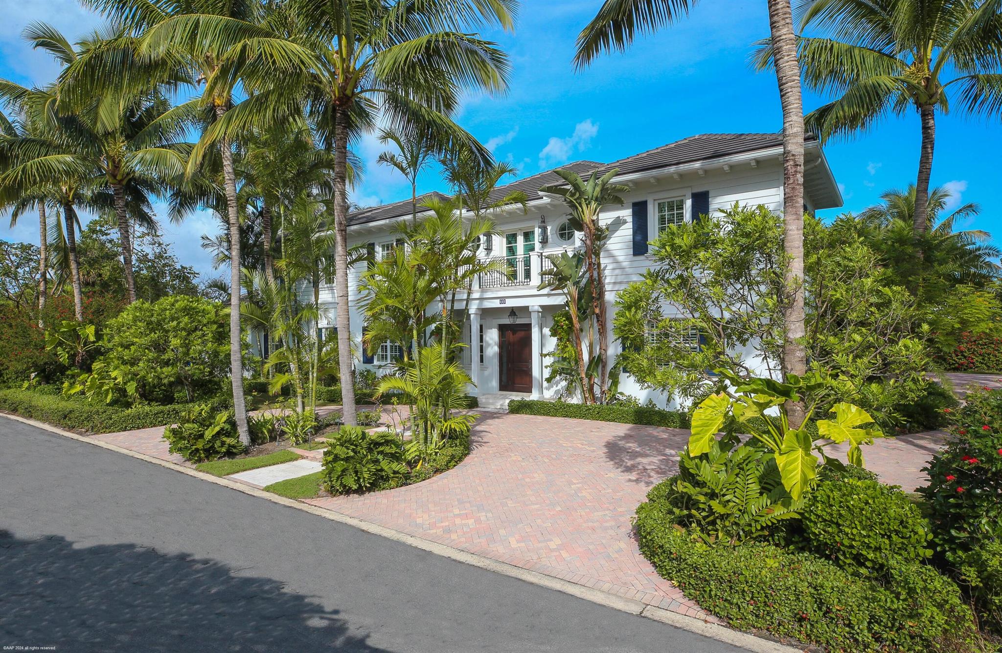 RUSSLYN EXTENSION - Residential