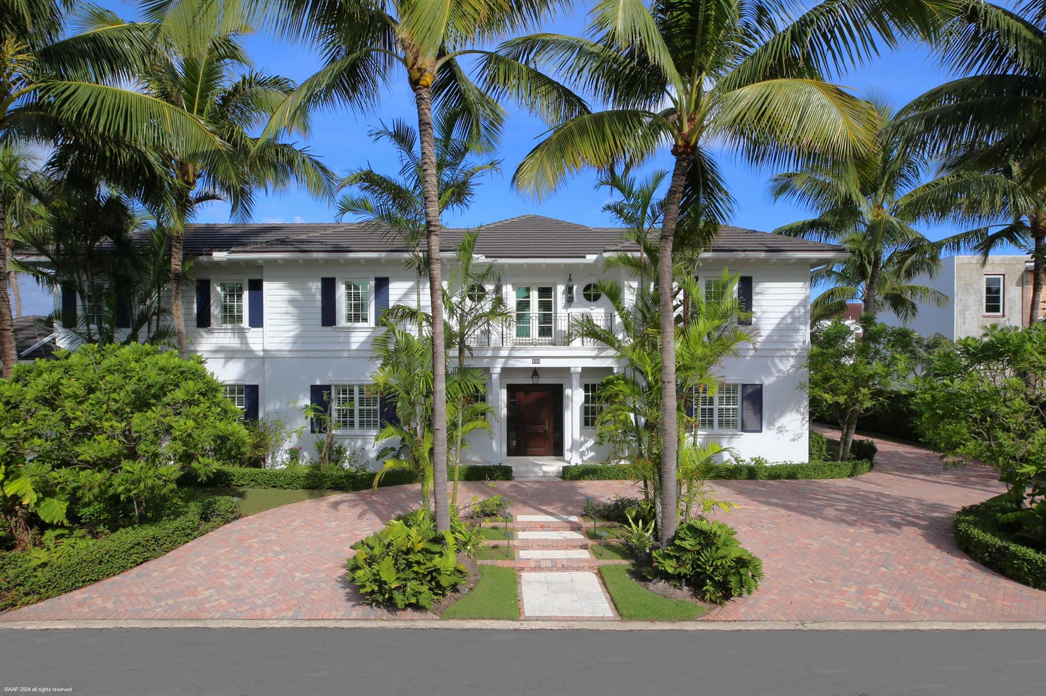 RUSSLYN EXTENSION - Residential