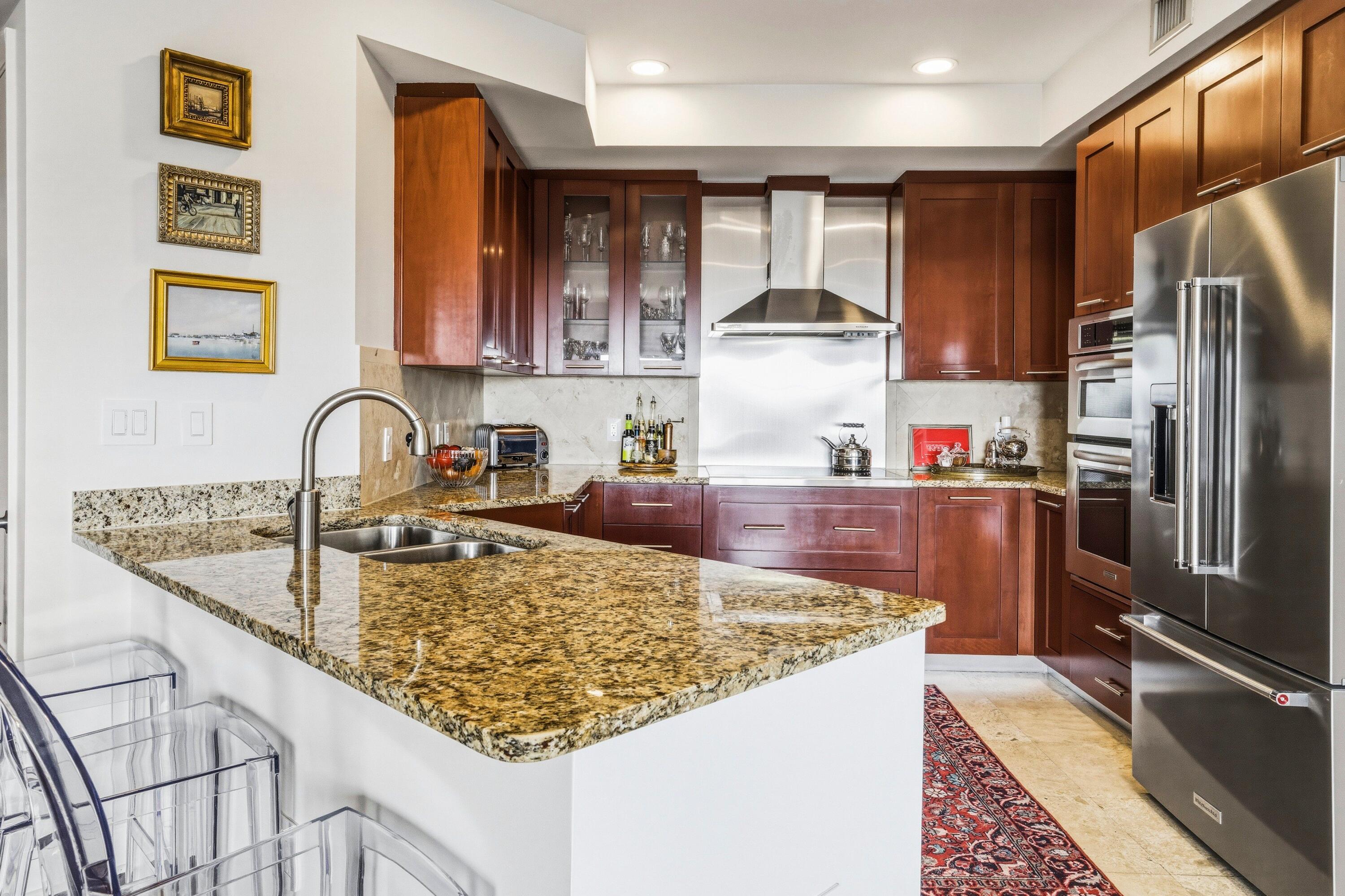 2509 N Ocean Boulevard 676