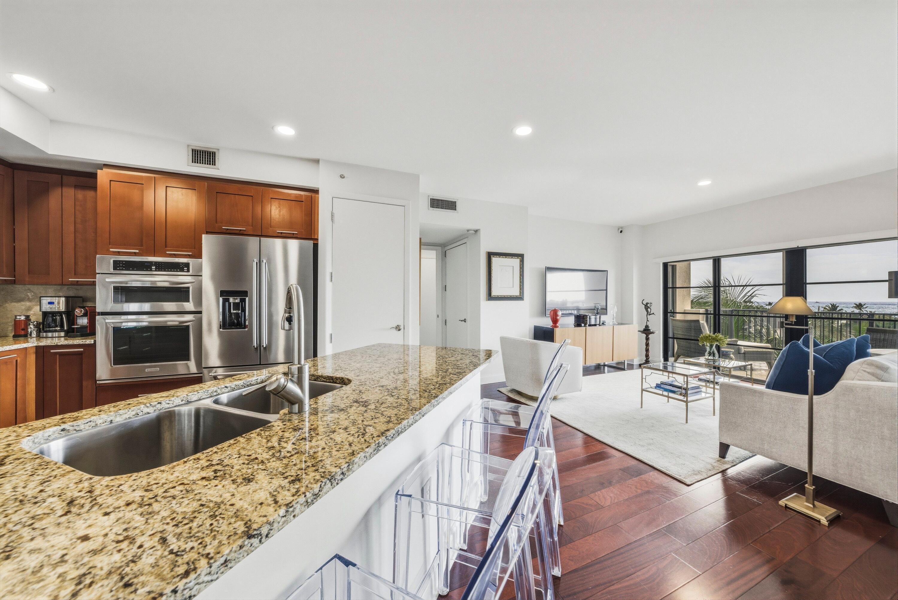 FOUNTAINS ON OCEAN BOULEVARD - Residential