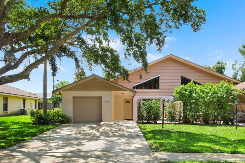 Photo of 2046 Cove Lane, North Palm Beach, FL 33408 (MLS # R11048073)