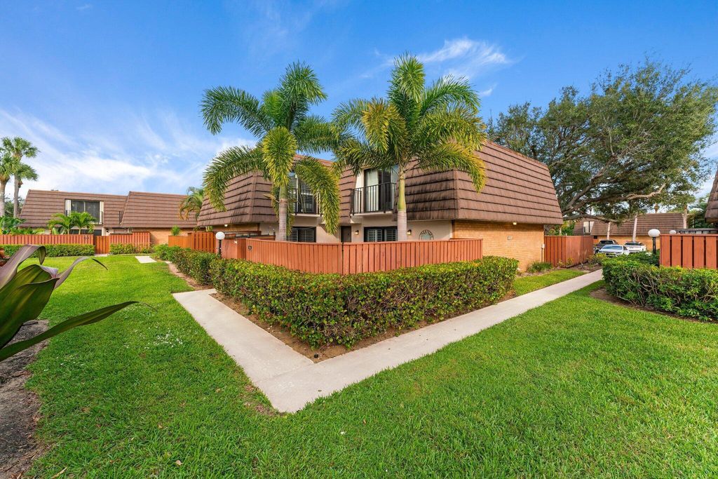 Photo of 1806 18th Court, Jupiter, FL 33477 (MLS # R11140702)