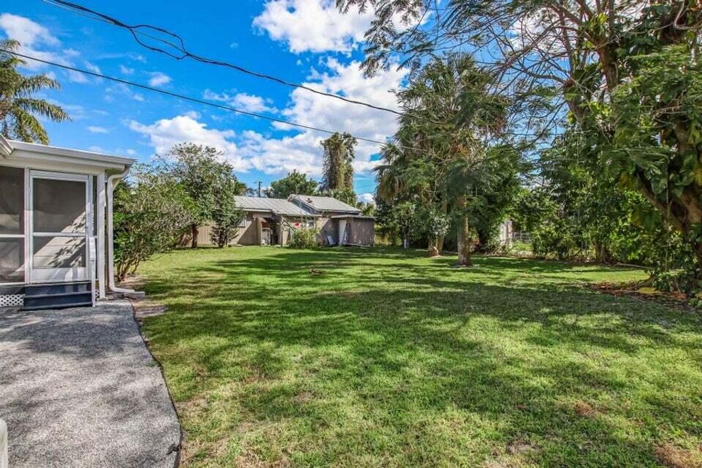 Photo of 4228 SE Bayview Street, Stuart, FL 34997 (MLS # R11042479)