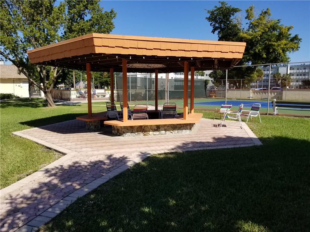 Garnet condo - Residential