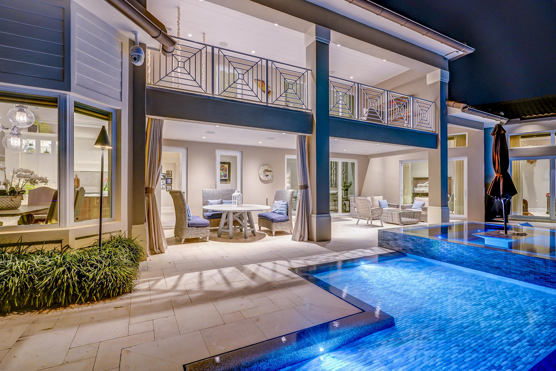 YACHT HARBOR MANOR - Residential