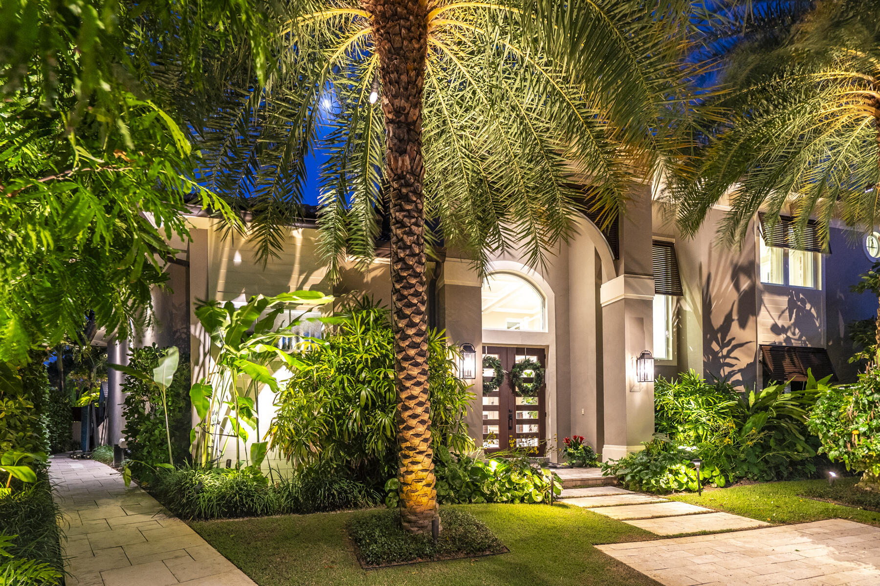 YACHT HARBOR MANOR - Residential
