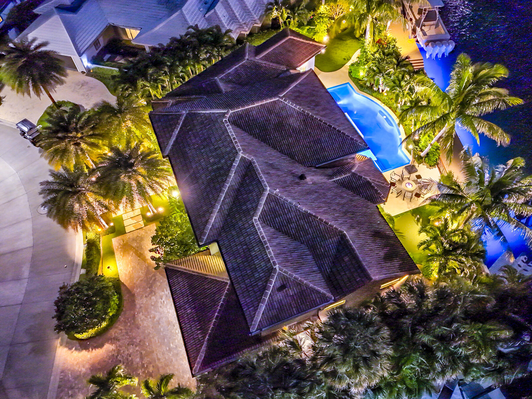 YACHT HARBOR MANOR - Residential