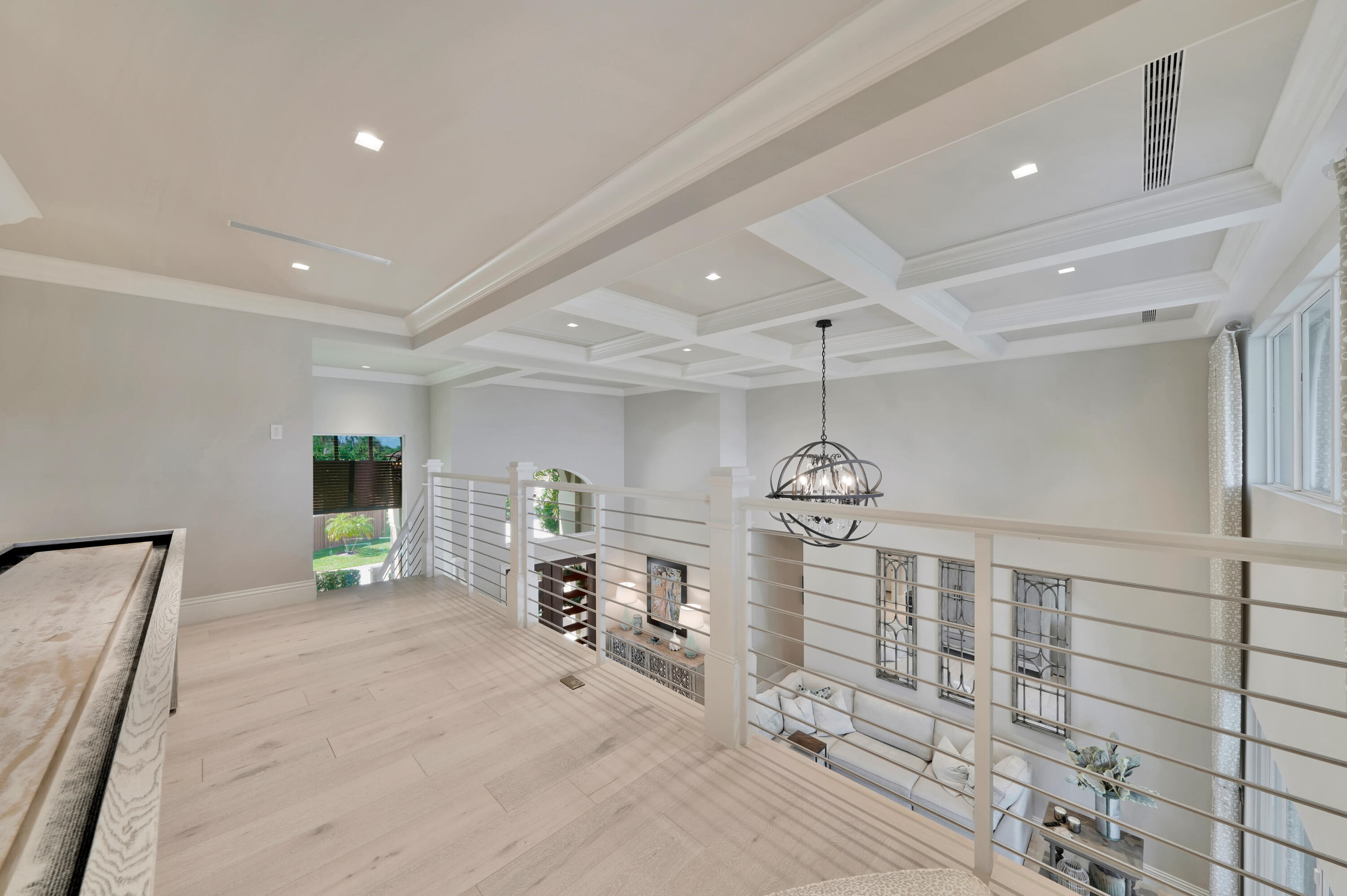 YACHT HARBOR MANOR - Residential
