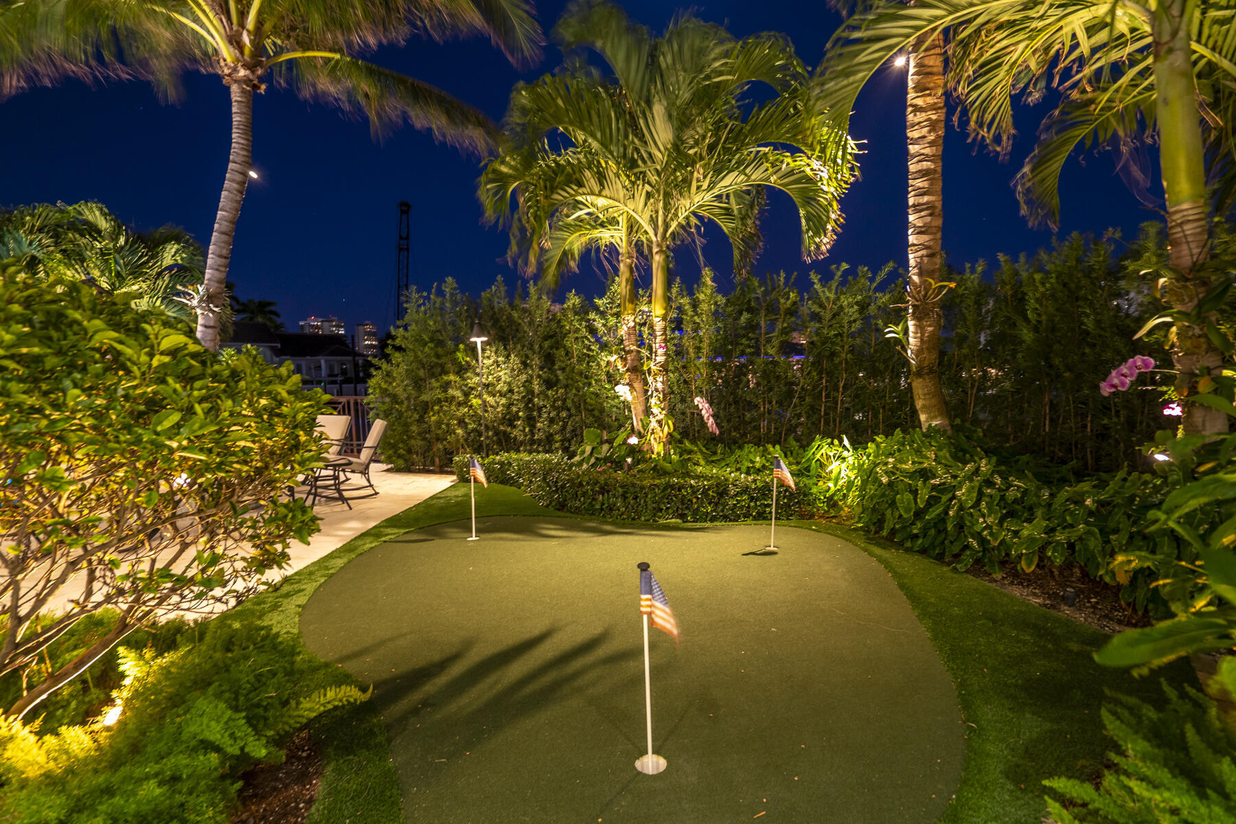 YACHT HARBOR MANOR - Residential
