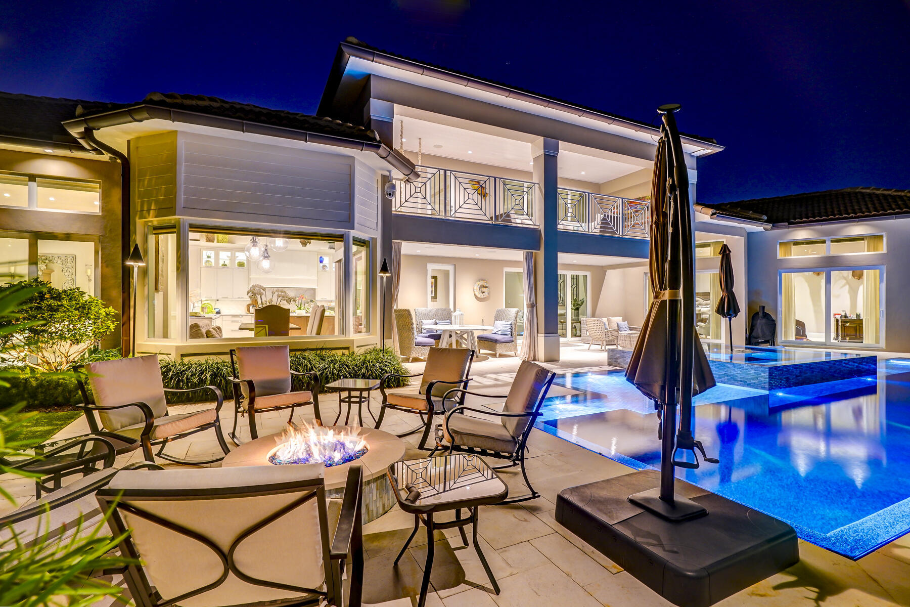 YACHT HARBOR MANOR - Residential