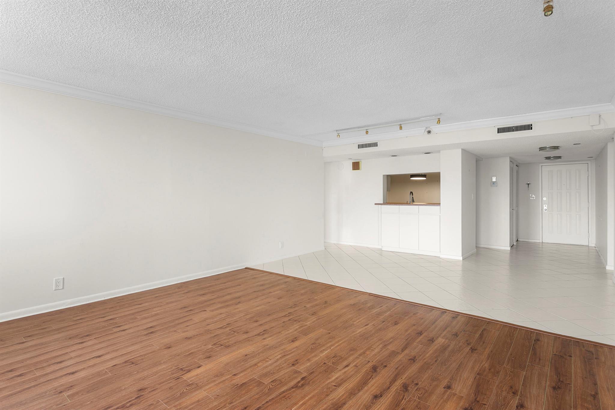 CORONADO AT HIGHLAND BEAC - Residential