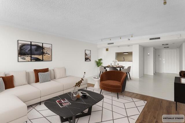 CORONADO AT HIGHLAND BEAC - Residential