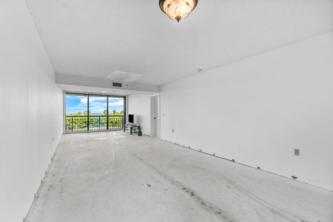 The Oceans At The Bluffs South - Residential