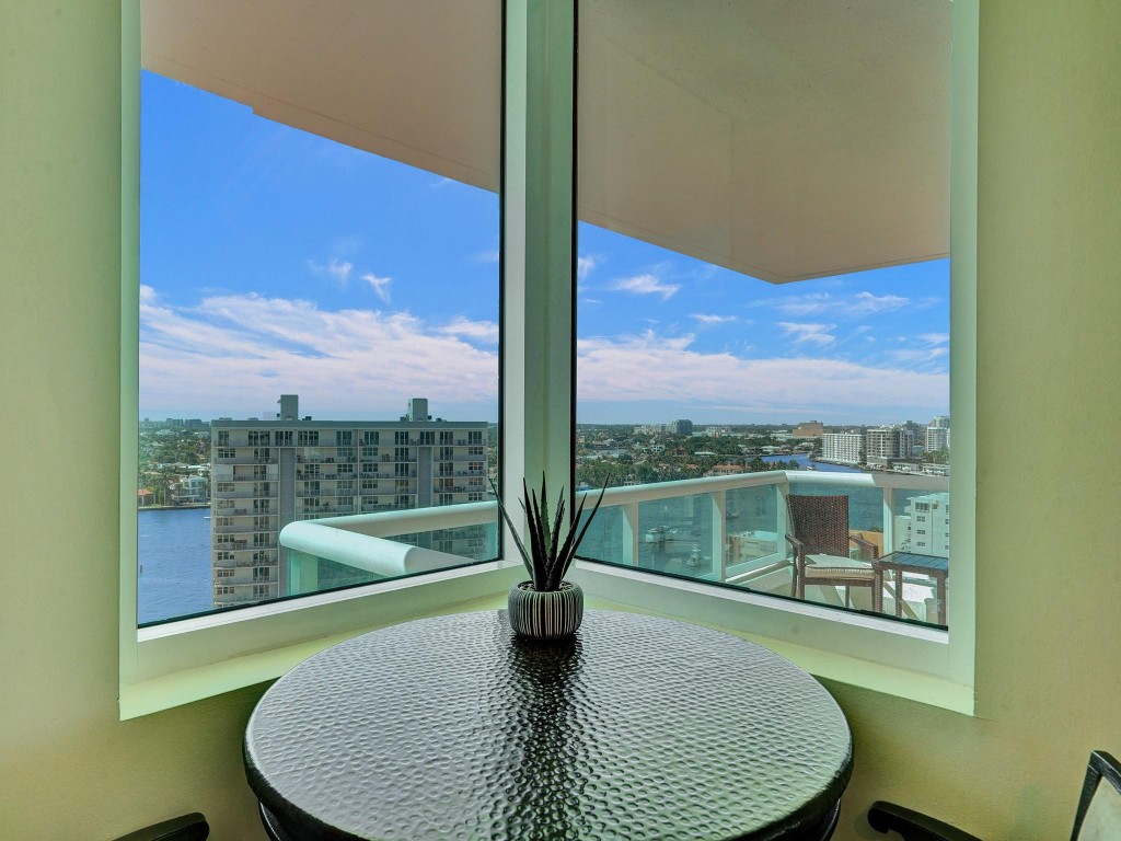 Las Olas Beach Club - Residential Lease