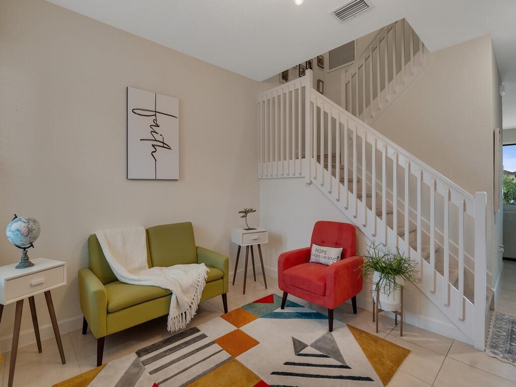 886 S Verona Trace Drive
