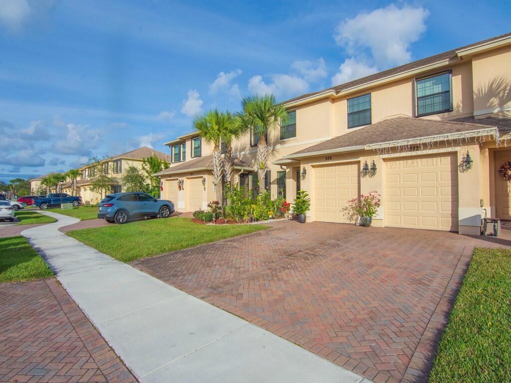 VERONA TRACE SUB & THE VILLAS AT VERONA TRACE - Residential