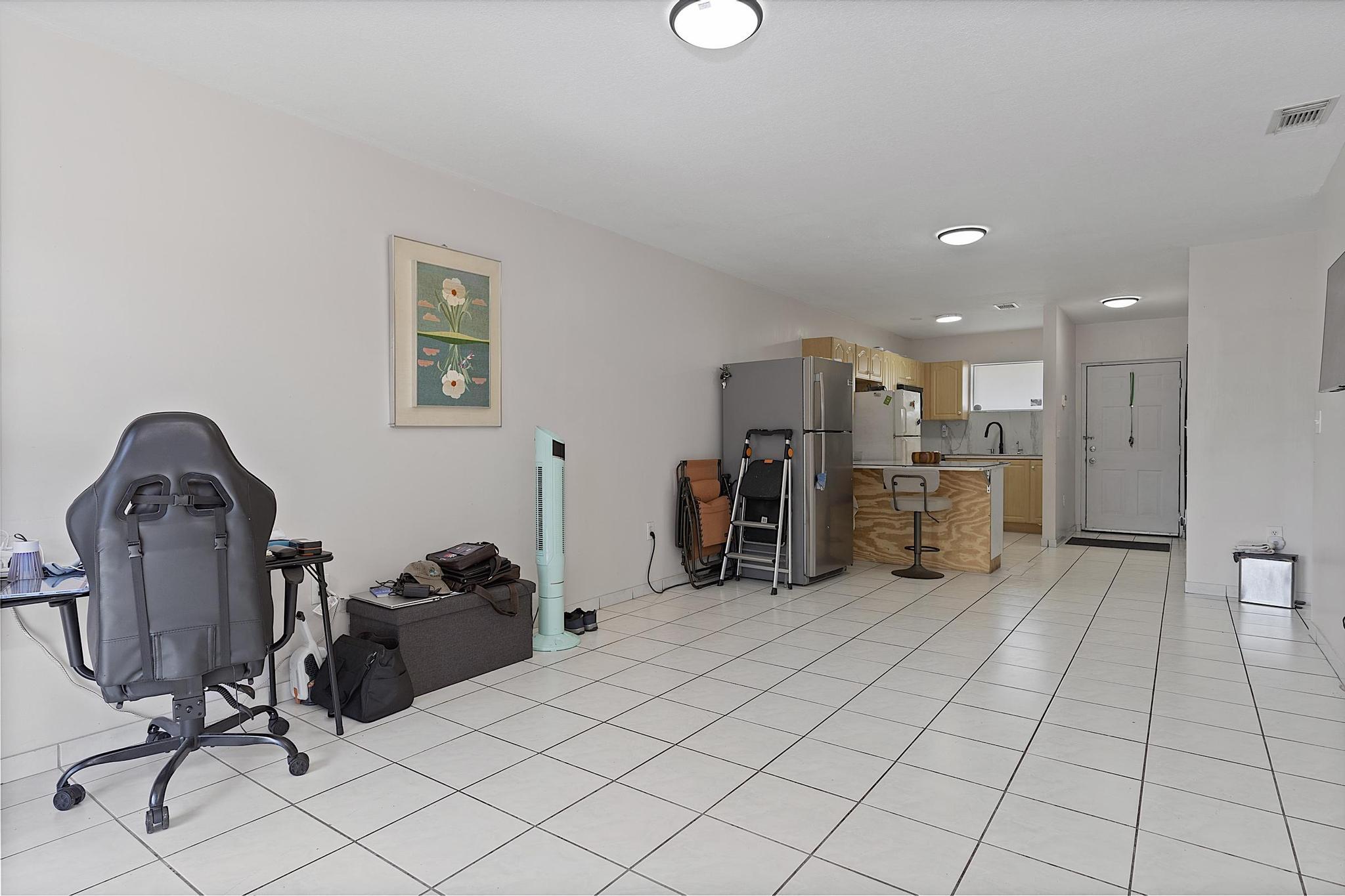 EAST VISTA CONDO - Residential