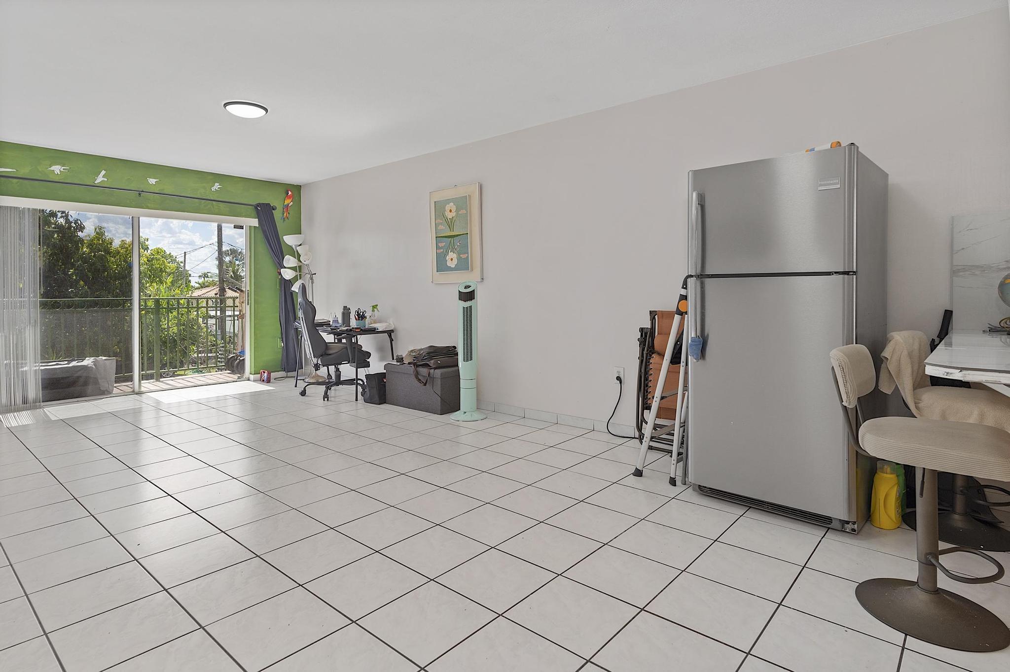 EAST VISTA CONDO - Residential