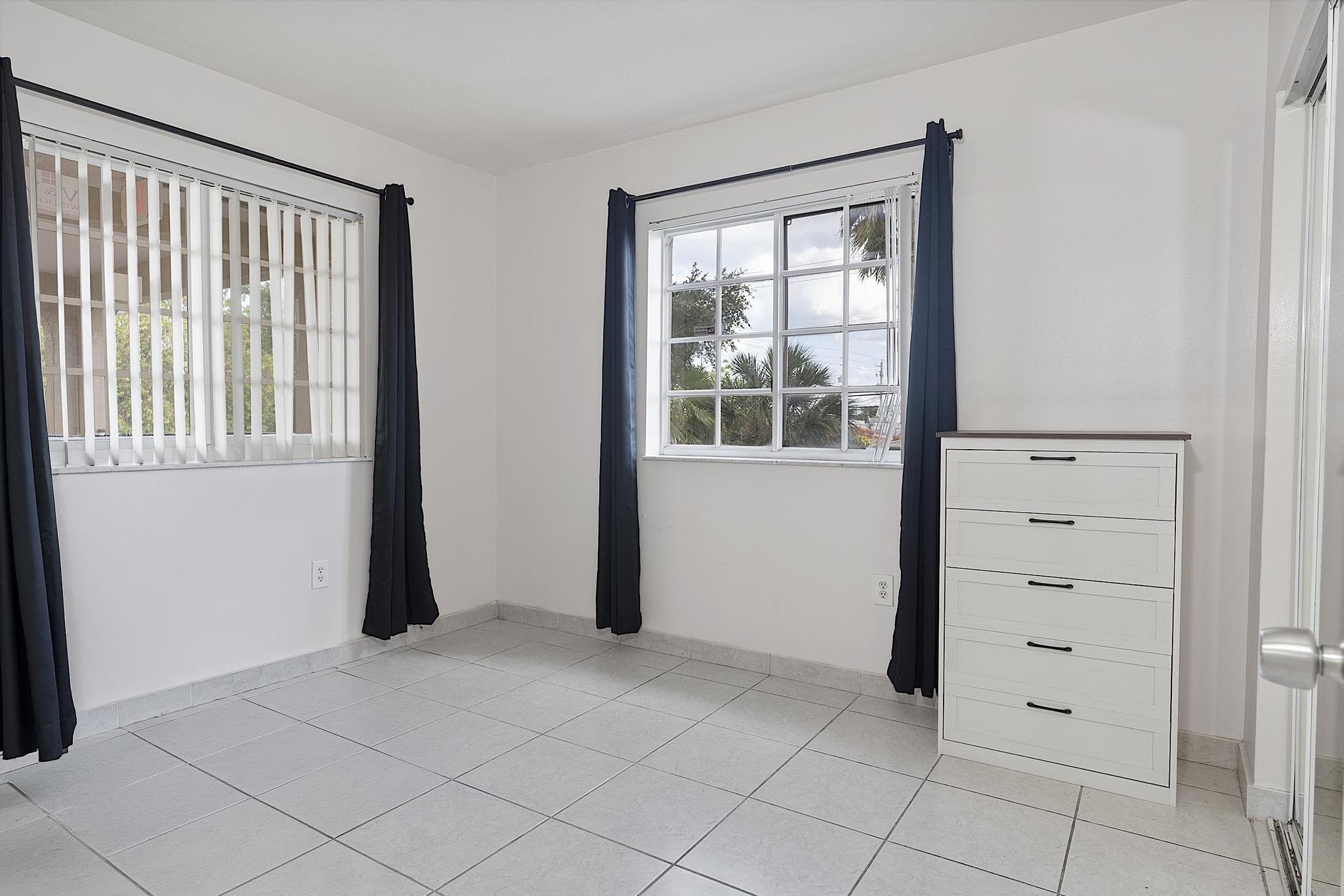 EAST VISTA CONDO - Residential